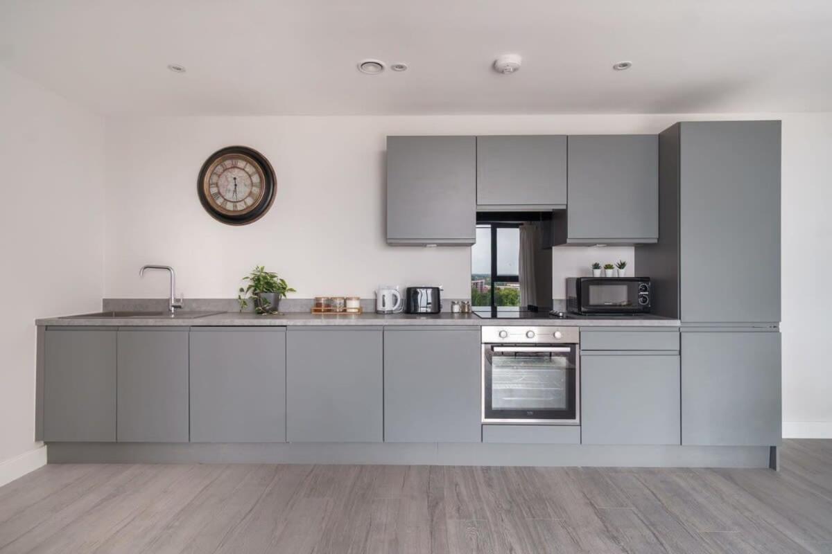 Fantastic 3 Bedroom Manchester Apartment Exteriör bild